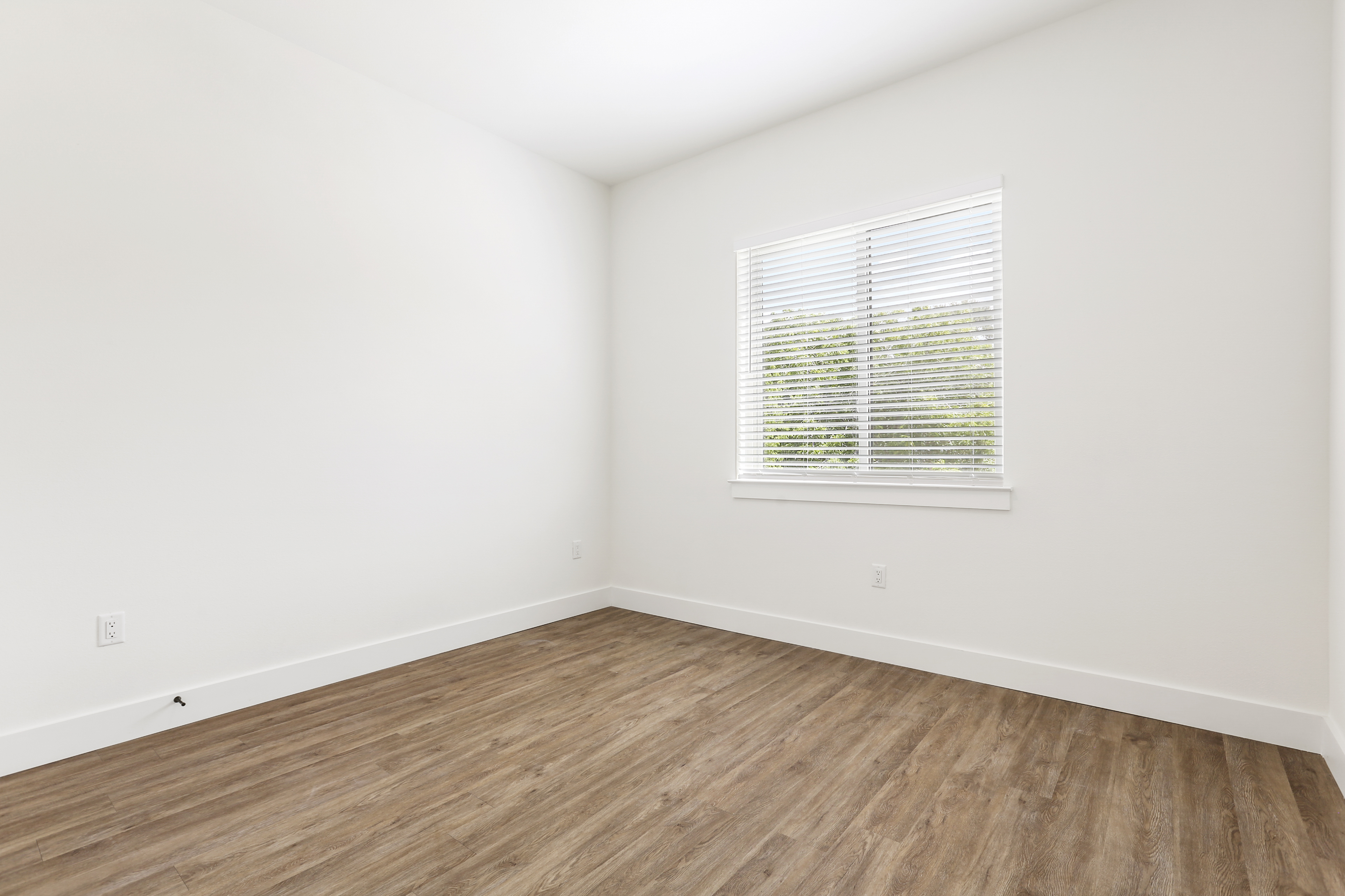 East Grove residence — unit-1206-4A4A3416.jpg