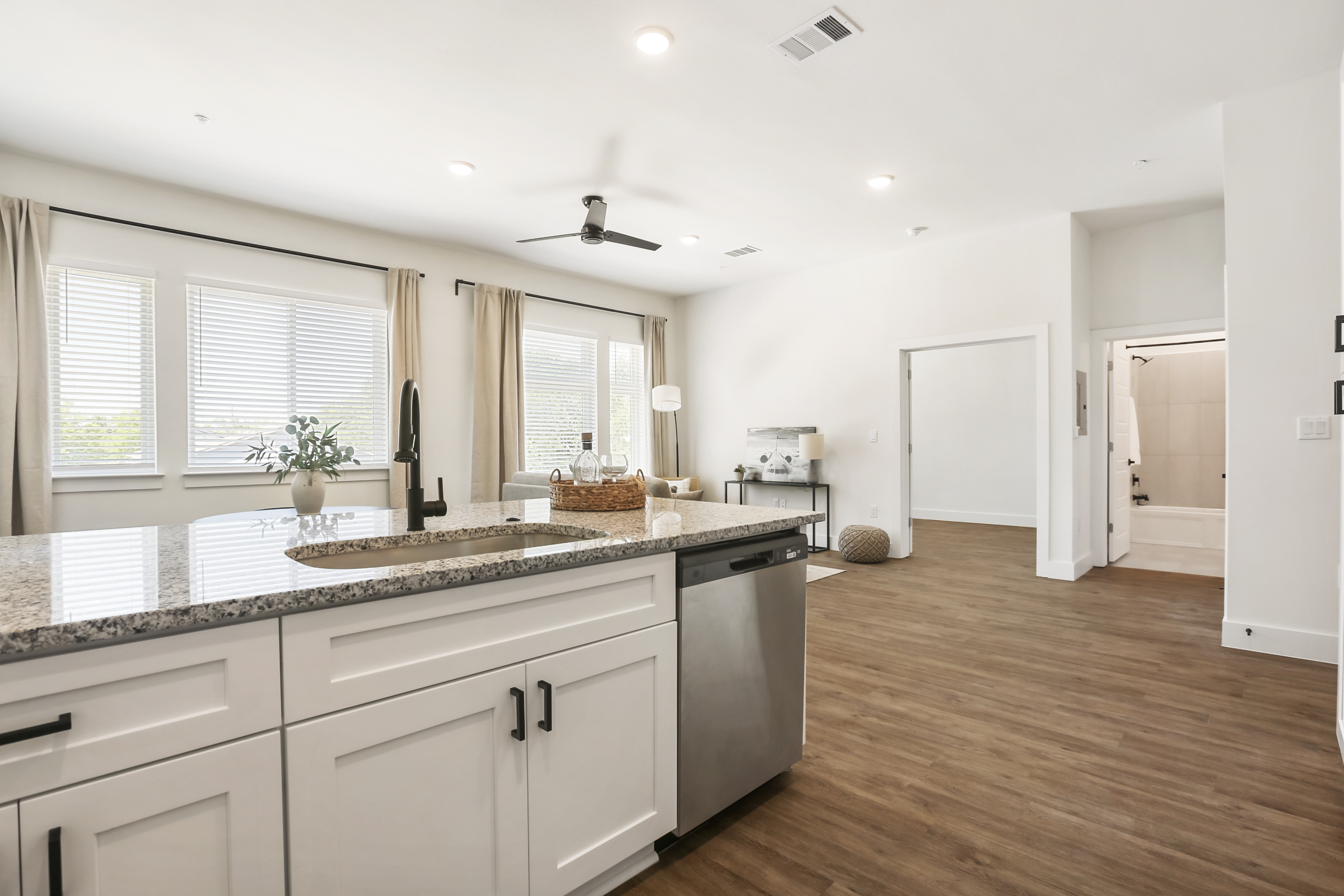 East Grove residence — 4A4A1543