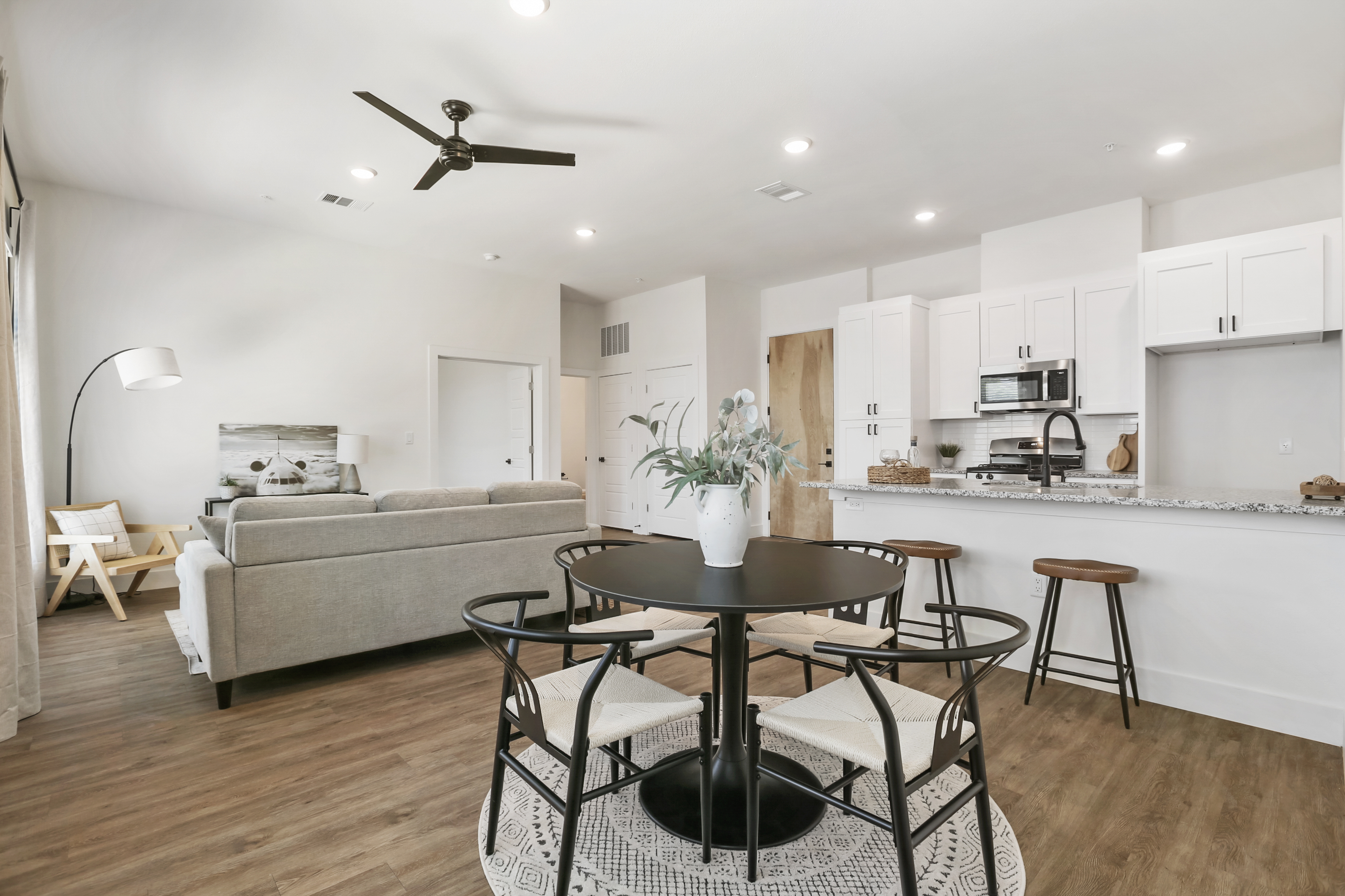 East Grove residence — 4A4A1550