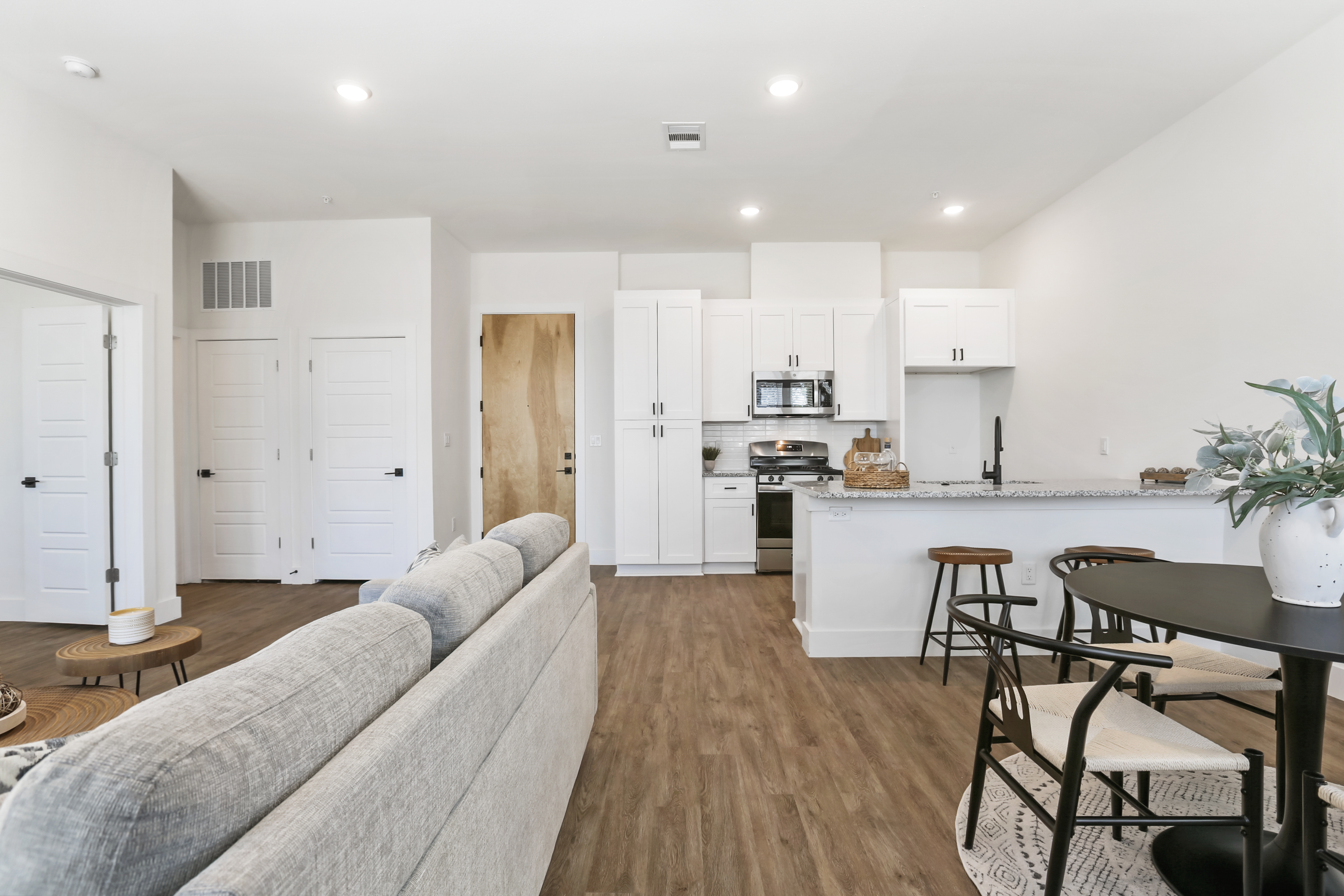 East Grove residence — 4A4A1613