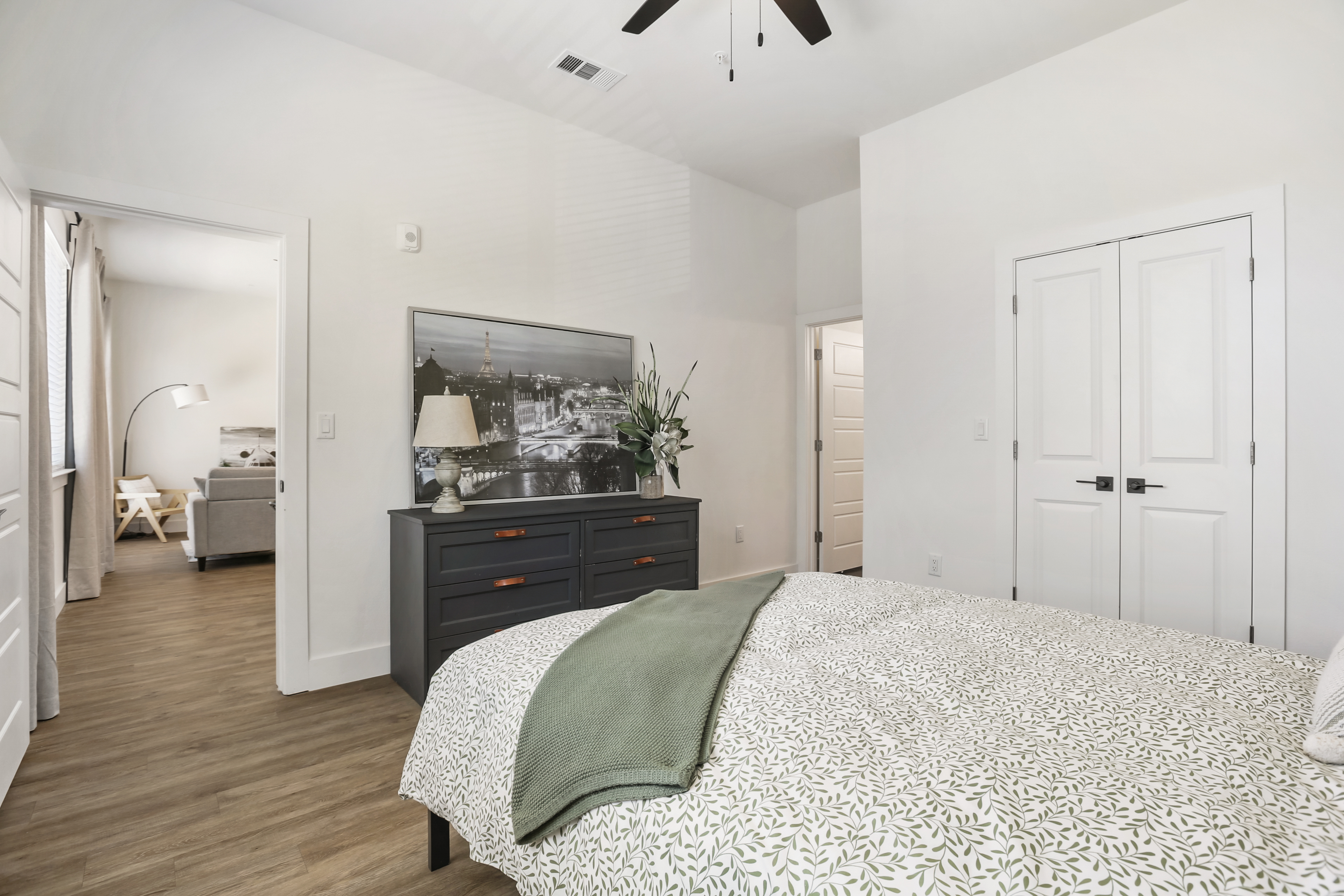 East Grove residence — 4A4A1627
